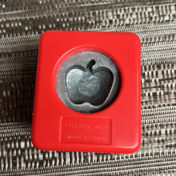 Set of 3 random paper punches - Picture 3 of 8